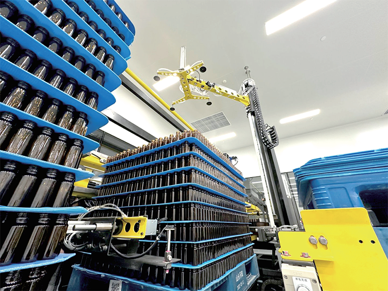 Automatic Bottle Depalletizer